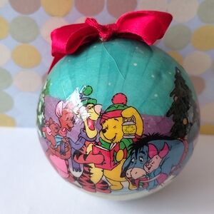 3/$25💙Disney Winnie the Pooh and Friends Christmas ornament